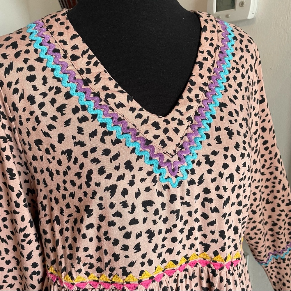 Anthropologie Savanna JANE Animal Print Embroidered Top! Rik Rak Embroidery - Picture 3 of 11